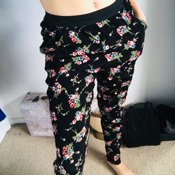 Floral Harem Pants - Picture 1 of 2